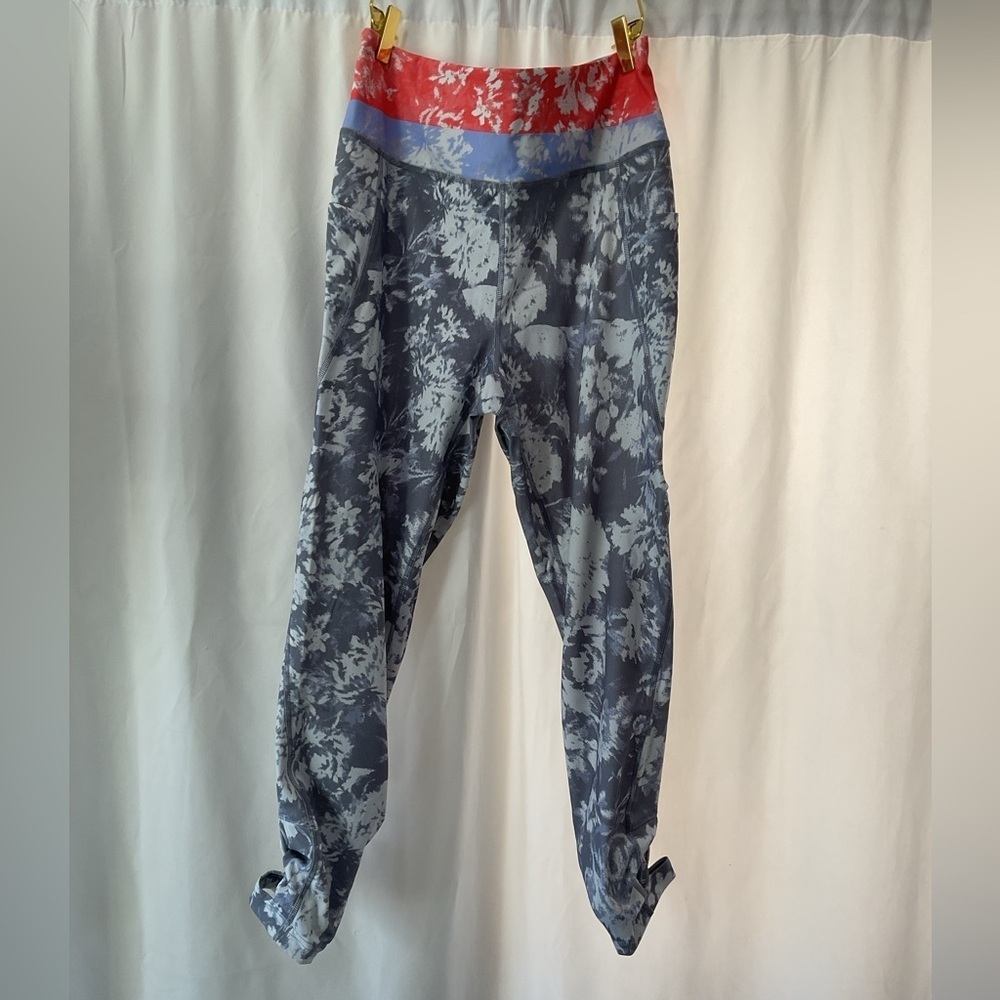 NWOT Free People Print Wave Rider Pocket Leggins